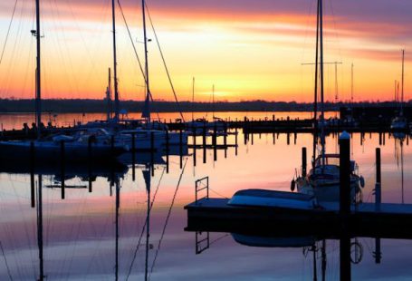 Boat Sunrise - Hafenabend