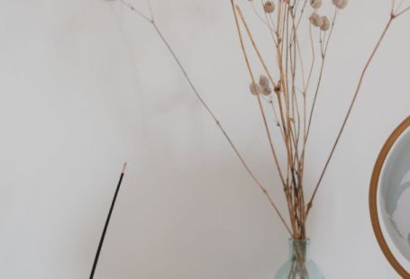 Minimalist Earth - Dry Flowers in a Clear Bottle